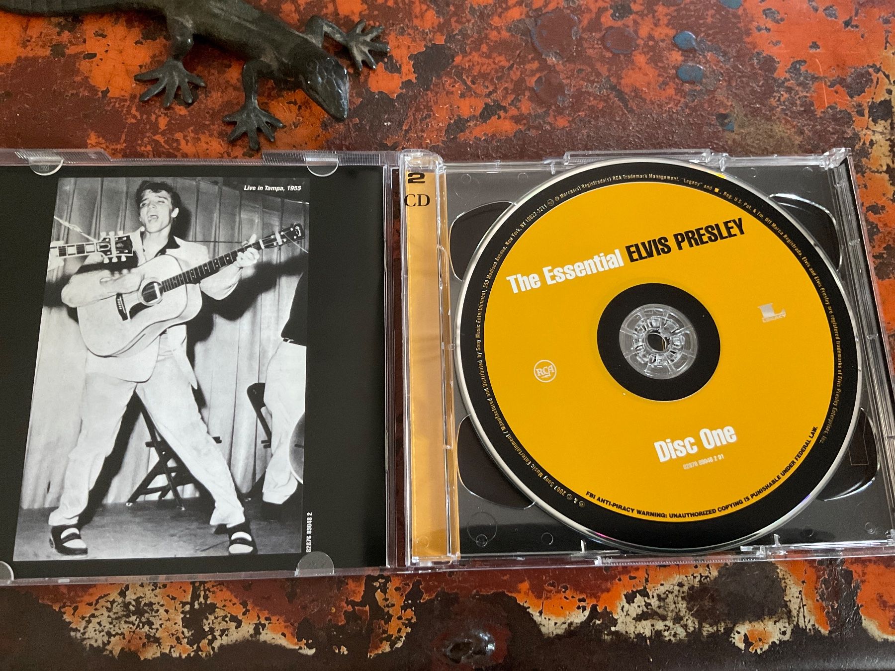 CD: Elvis Presley The Essential 2 CD – Usato da Delémont venduto da vinylfreak01 2