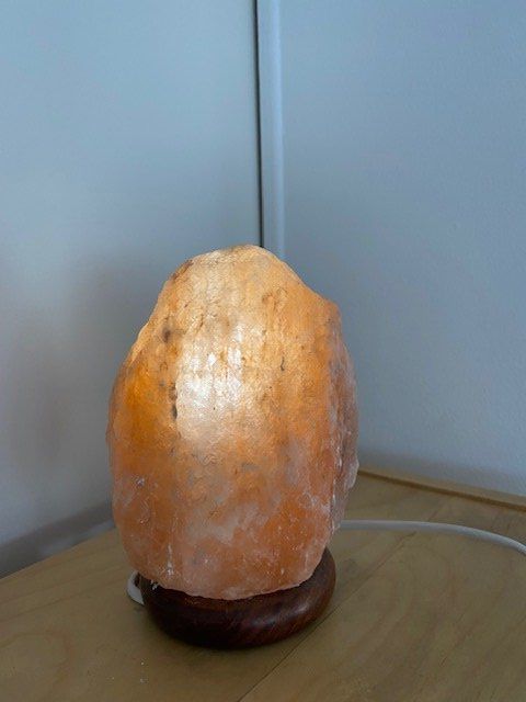 Lampen: superbe lampe de sel / veilleuse – Neu (gemäss Beschreibung) aus Martigny von NGuba