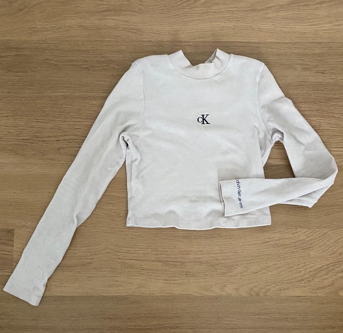 Calvin Klein Maglioni & Felpe: Calvin Klein Oberteil – Usato da Thun venduto da arn_h5x8