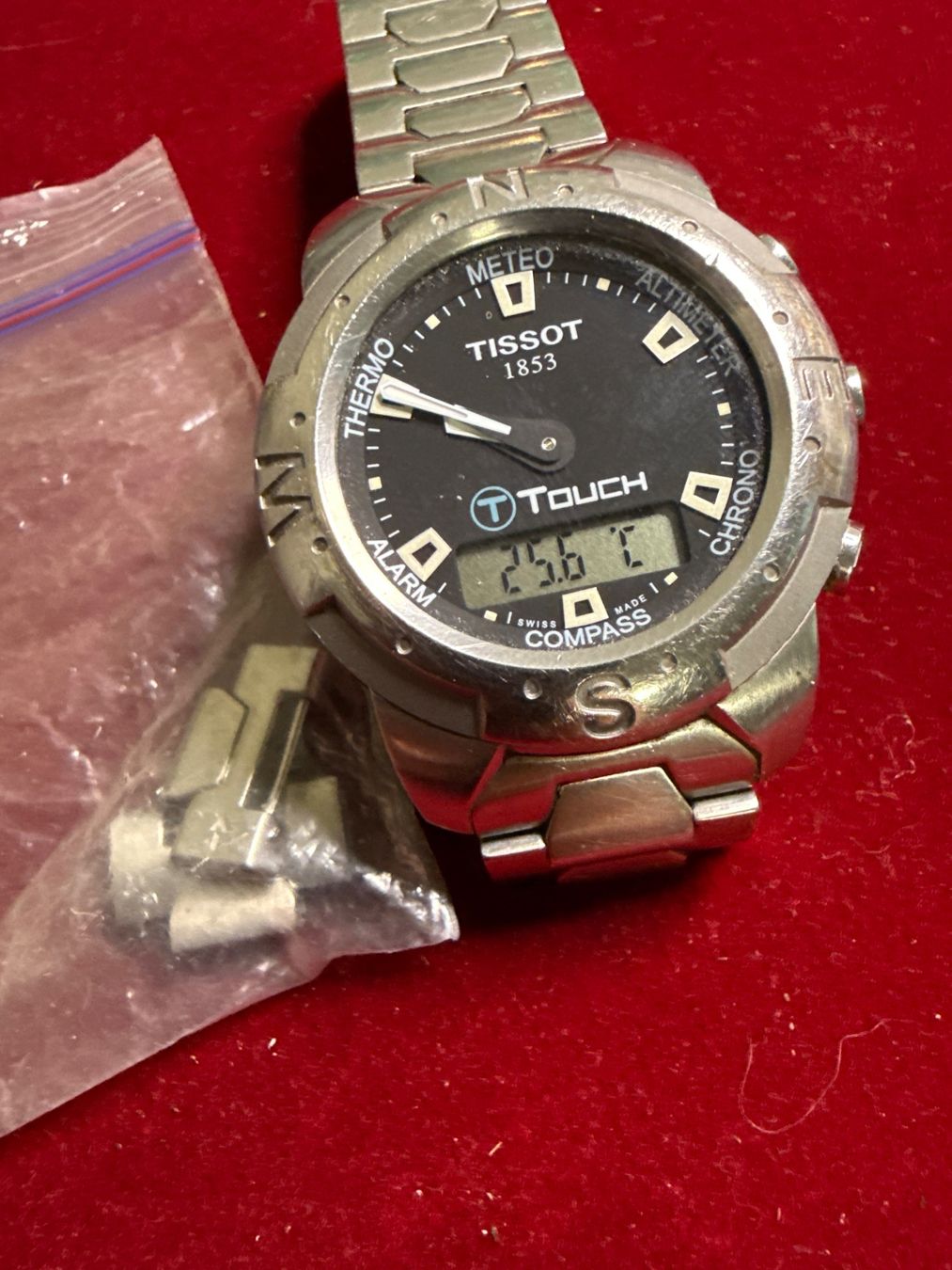 Tissot Uhren: Tissot Ttouch 40 mm – Gebraucht aus Pfeffingen von Allhandelklgwatches