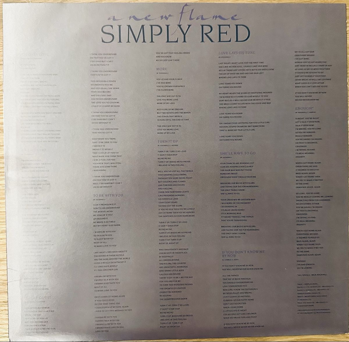Schallplatten: SIMPLY RED A NEW FLAME VINYLE OCCASION – Gebraucht aus Areuse von PeppinoDG 3