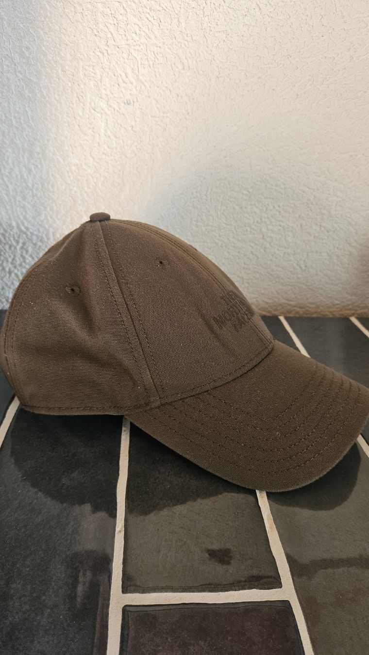 North Face Chapeaux, bonnets & casquettes: CAP The North Face – D'occasion à Bulle par tiff_1992 2