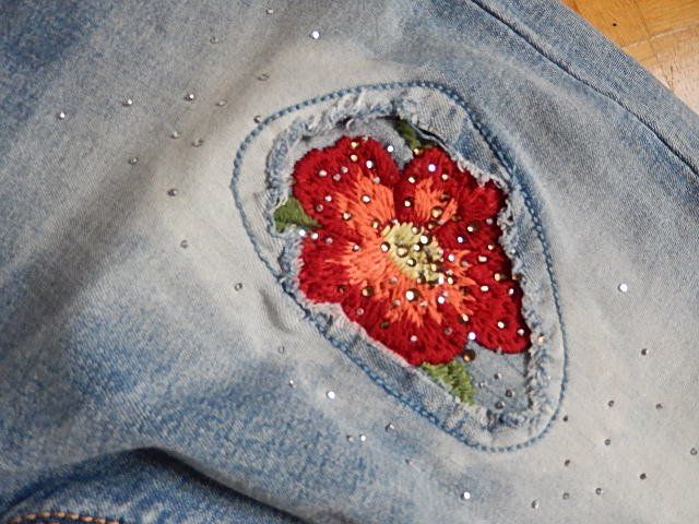 Jeans: Jeanshose (kurz) MOZZAAR – Usato da Aesch venduto da alaine6262 4