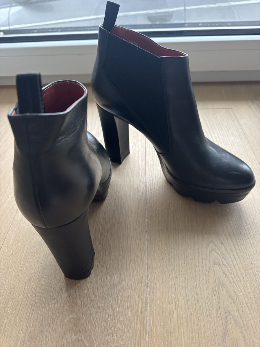 Santoni Scarpe da donna: Santorini Leder-Stiefeletten – Usato da Sins venduto da Isabella.M 1