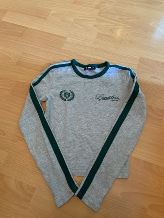 Joli crop top taille xs