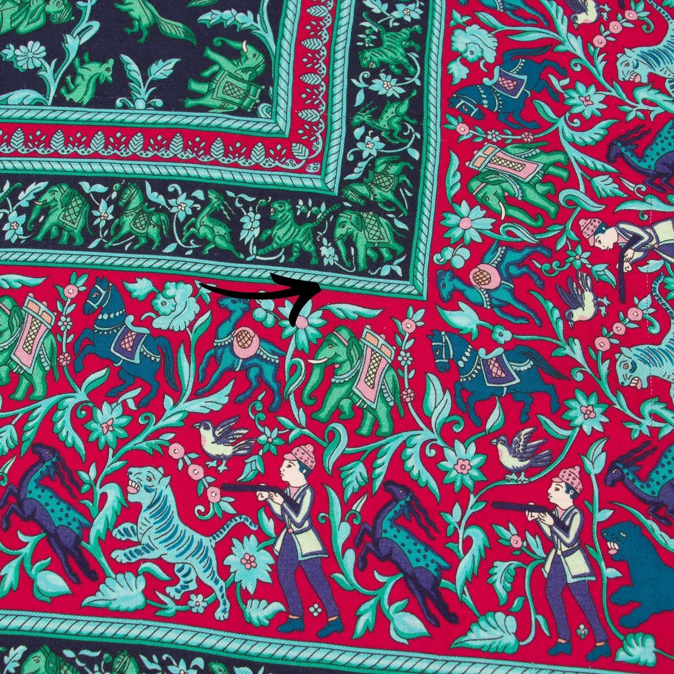 Hermès Foulards, Tücher & Schals: Hermès 140 “Chasse en Inde” – Gebraucht aus Binningen von Designerlabels 9