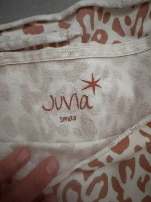 Kleiderpakete: Set Juvia – Gebraucht aus Reinach BL von pinusmugo 1