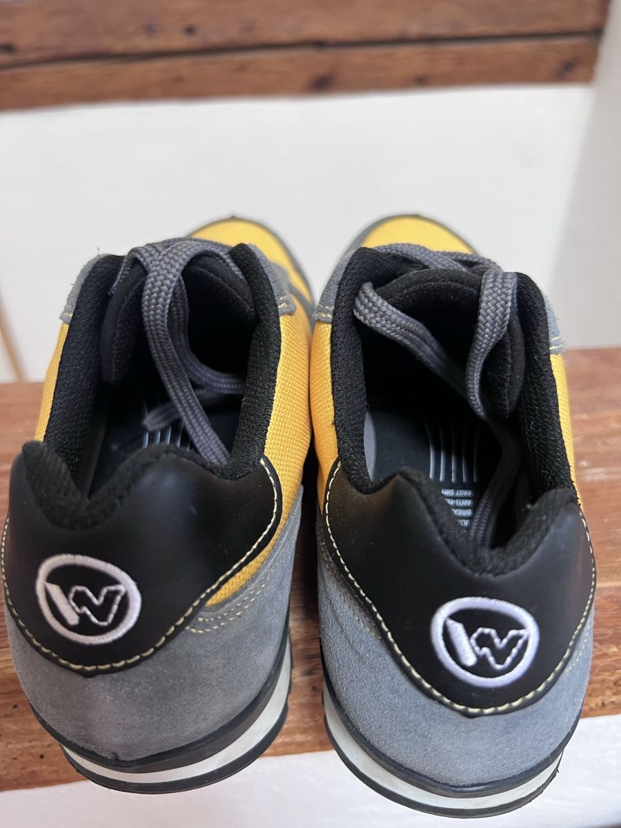 Scarpe da uomo: Wacker Neuson Sneaker Grösse 41 Neuwertig – Usato da Pfäffikon ZH venduto da Sandra07000 2