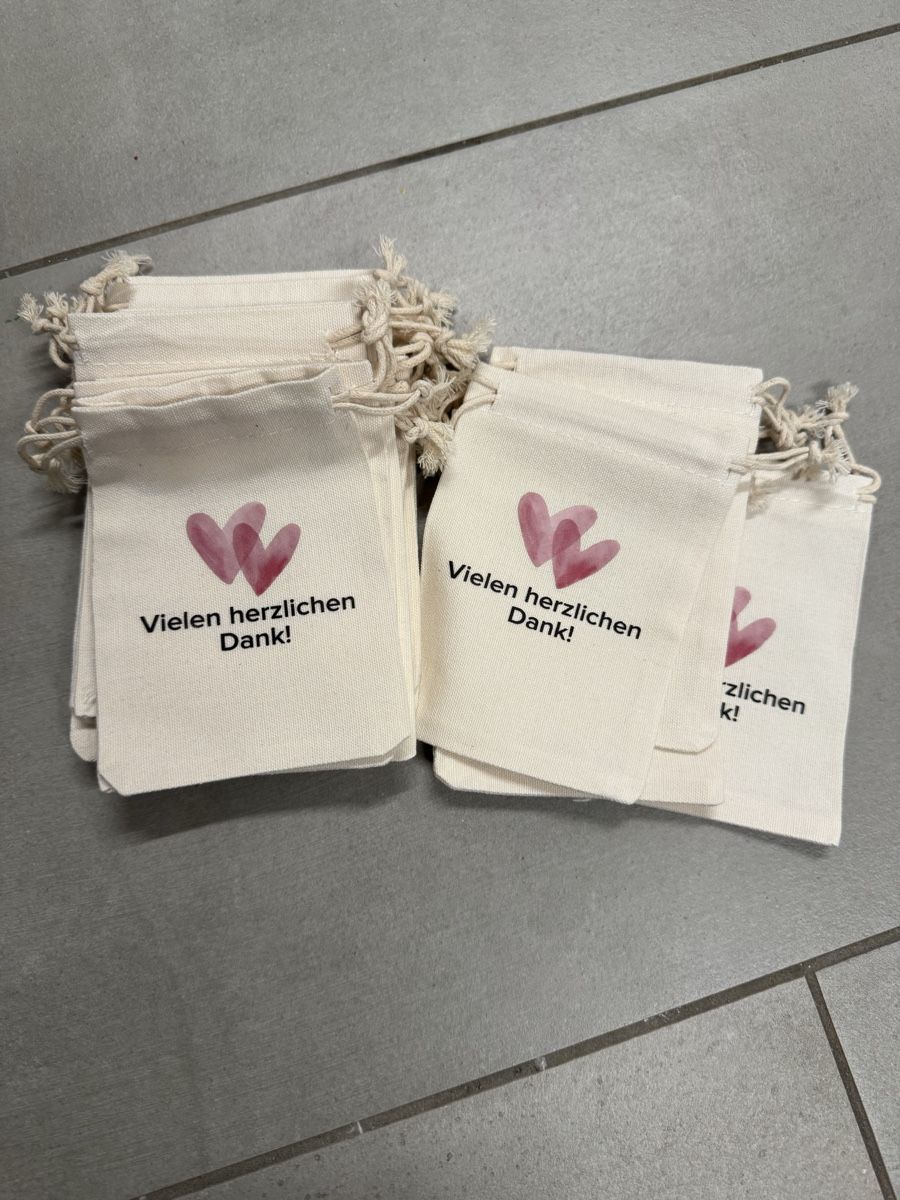 Tutte le decorazioni: Stoffsäcklein 9x12cm  bedruckt – Nuovo e nell'imballaggio originale da Wangen SZ venduto da Chafler78