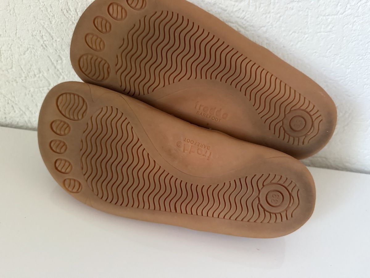 Froddo Scarpe per ragazze: Chaussures Froddo barefoot taille 33 – Usato da Savagnier venduto da aninka06 3