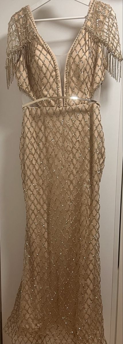 Kleider: Elegantes Abendkleid in Gold – Gebraucht aus Spreitenbach von model05 2
