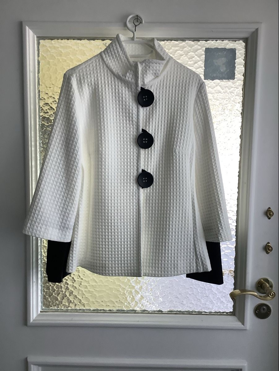 Giacche: Jacke – Nuovo (secondo la descrizione) da Triesen venduto da Silvia.60