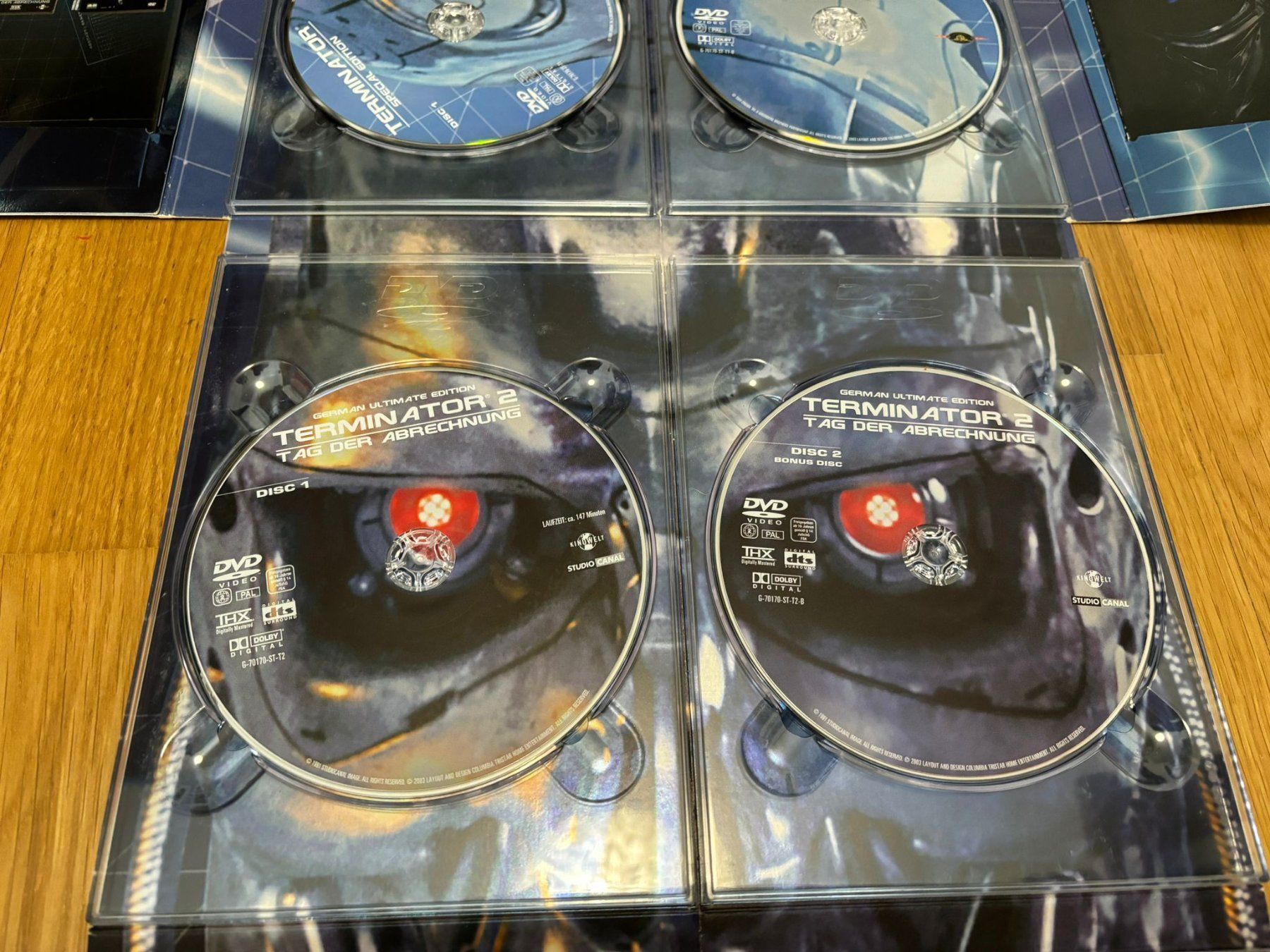 Alle DVDs: DVD Sammlerbox Terminator Box mit 6 DVD's – Gebraucht aus Herisau von  5