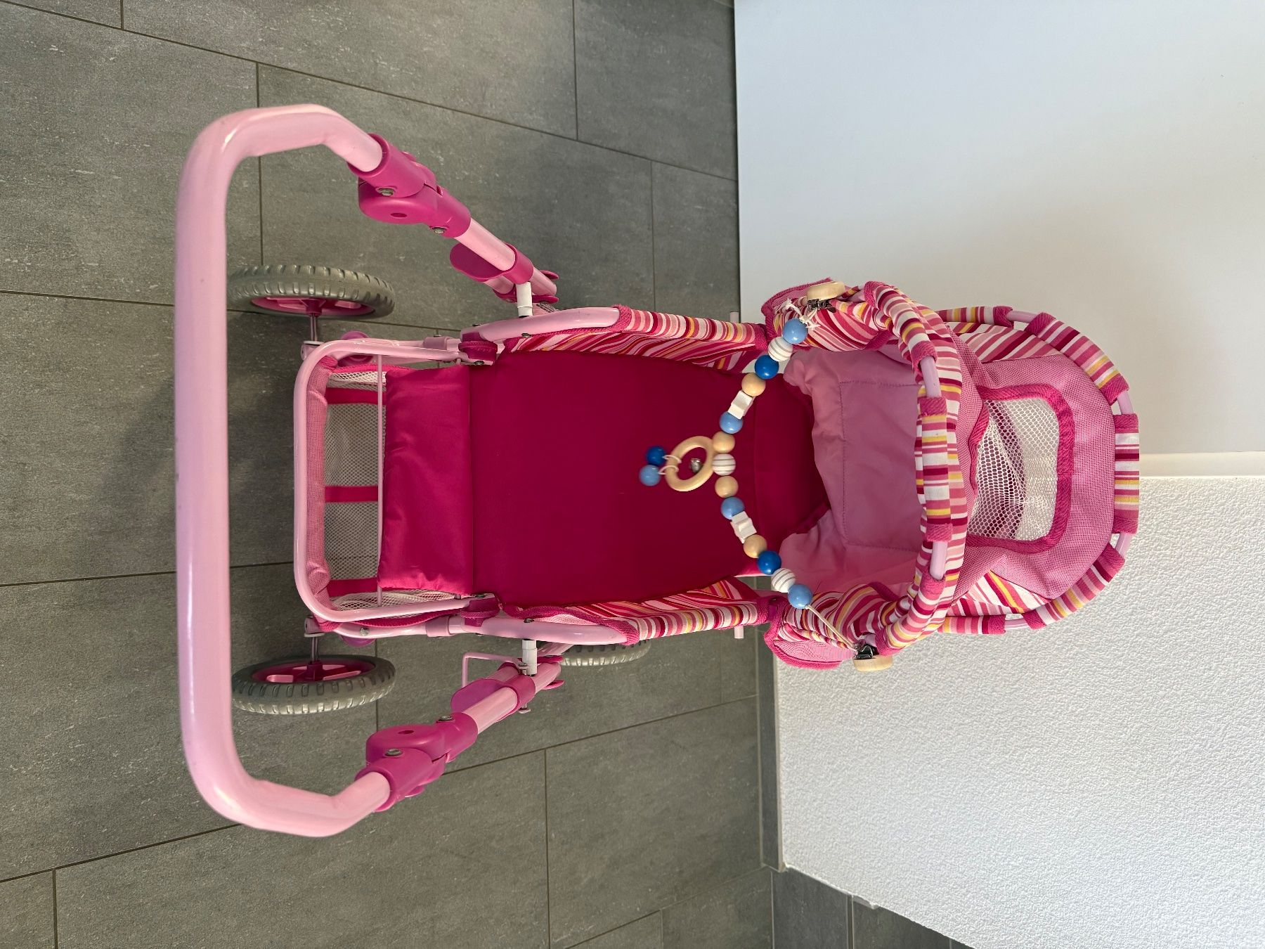 Puppenwagen: Kinderwagen rosa Puppe – Gebraucht aus Embrach von Trendy24 1