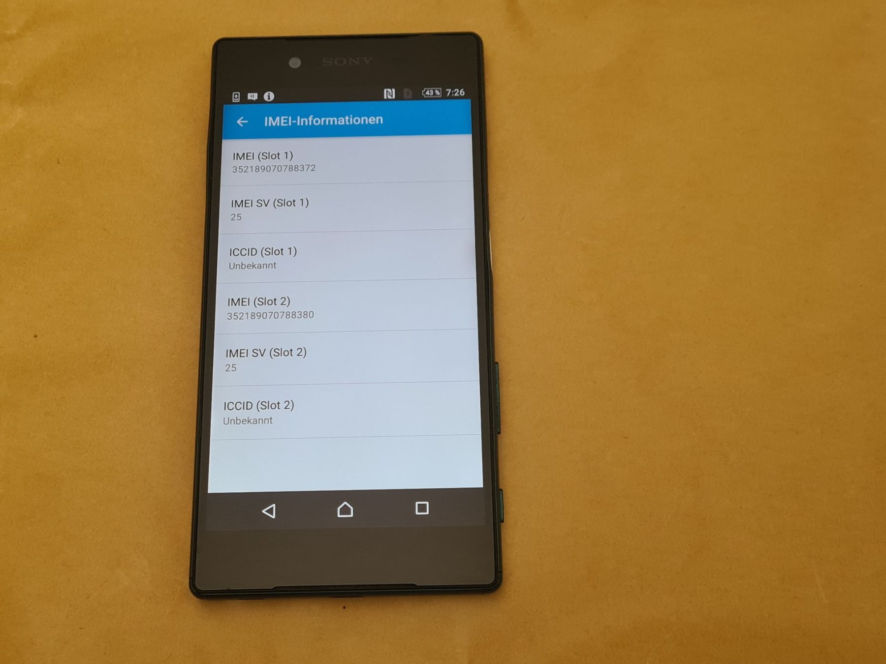 Sony Telefoni cellulari / Smartphones: Android Smartphone: Sony Xperia Z5 Dual Modell E6683 – Usato da Winterthur venduto da Opusco 4