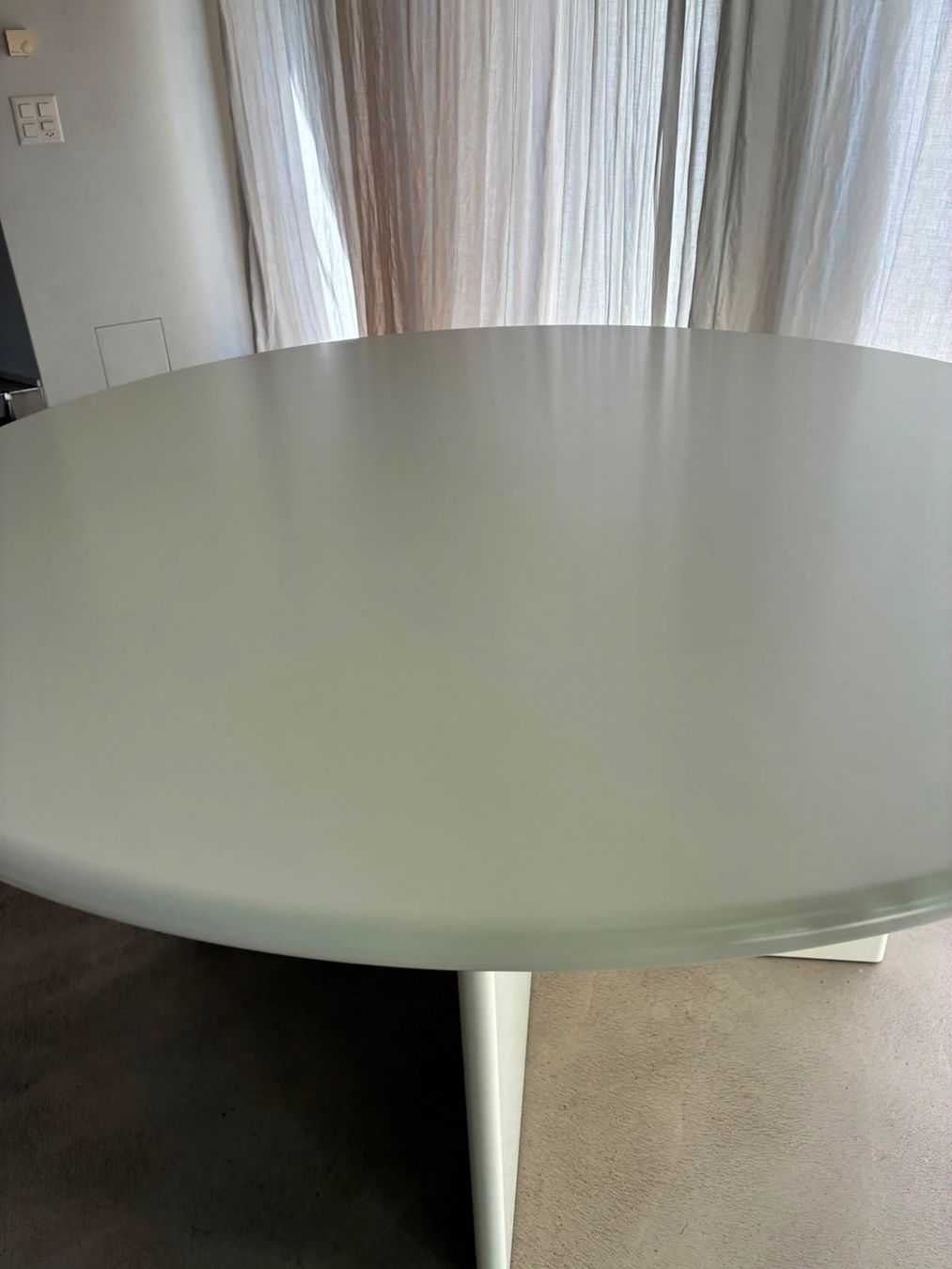 Tische: Gustaf Westman Round Table 1400mm – Gebraucht aus Bern von Gigigian 6