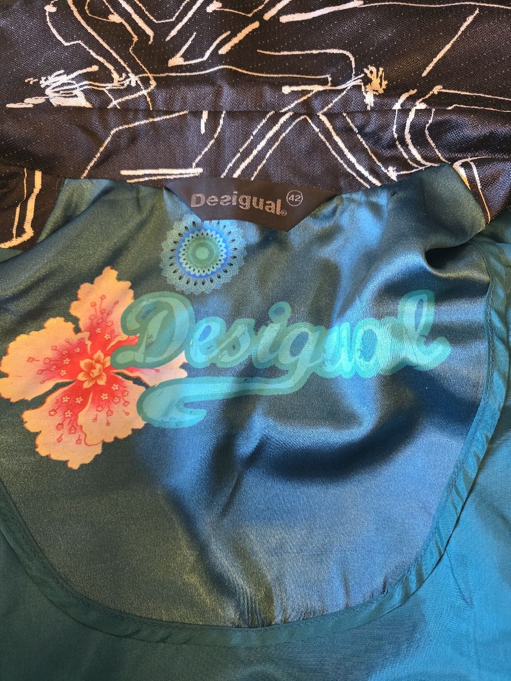Desigual Cappotti: Mantel Desigual – Usato da Mellingen venduto da Rognot 2