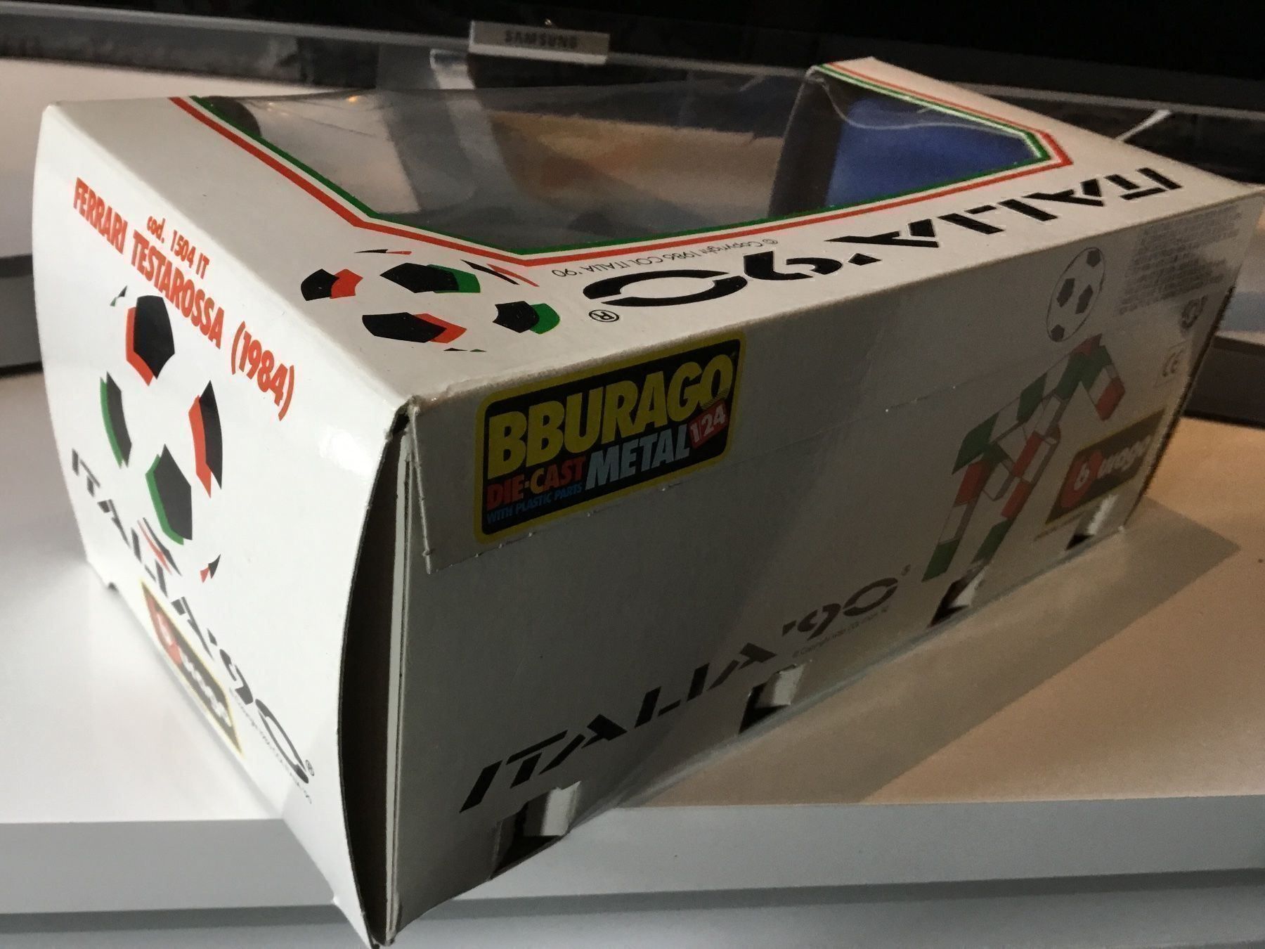 Ferrari Modellautos: FERRARI TESTAROSSA (1984), Massstab 1:24 – Neu und originalverpackt aus Erlenbach im Simmental von Model_box 5