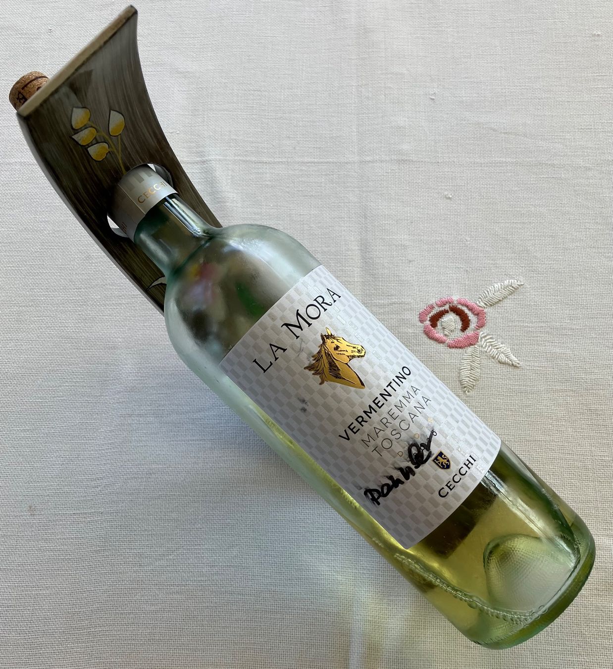 Portabottiglie: Flaschenhalter mit Blumendeko (lackiert) – Usato da Wettingen venduto da Aromat 6