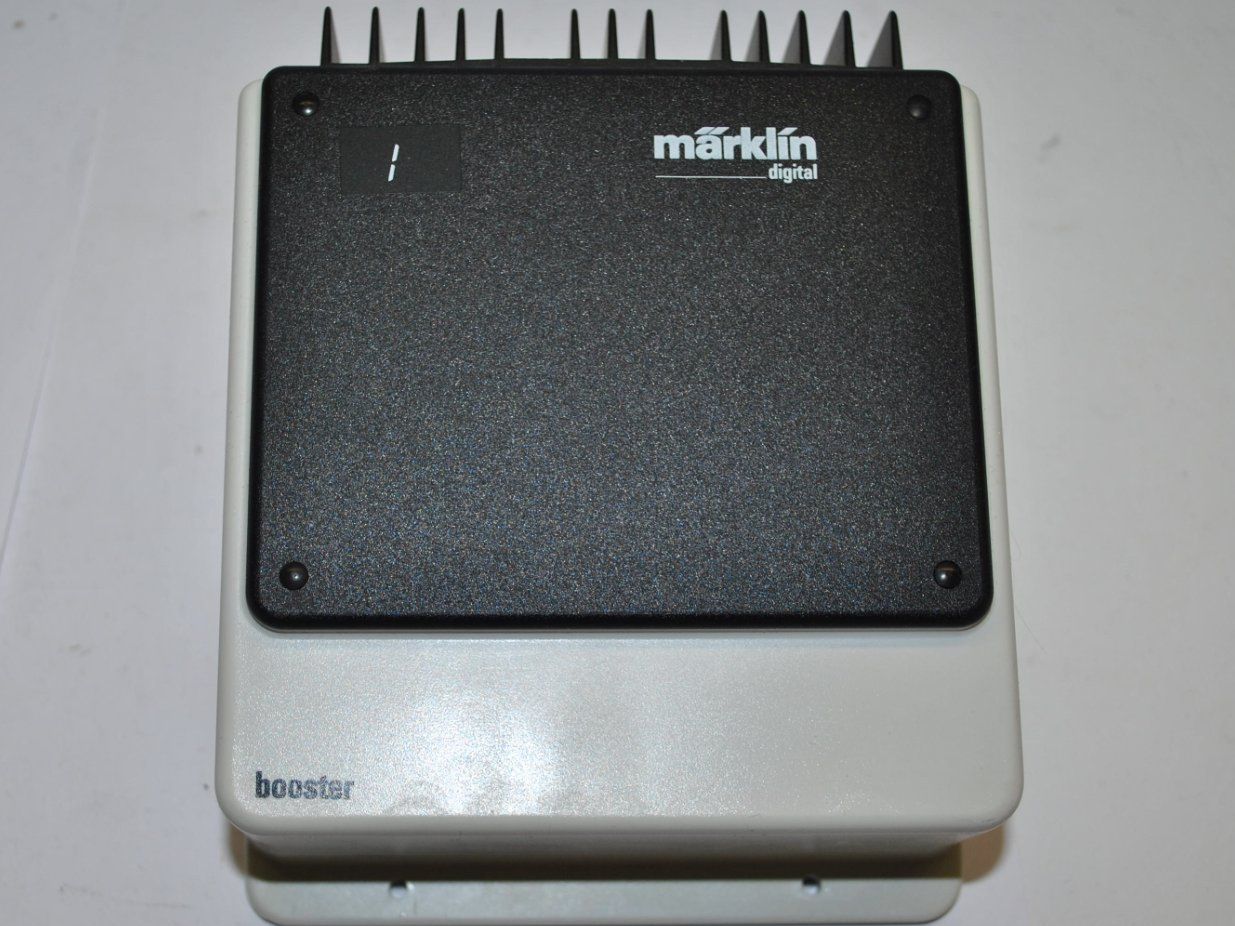 Märklin Modellini di ferrovie: Märklin Booster 6015 (PDB081) – Usato da Aarwangen venduto da Bahnsupport