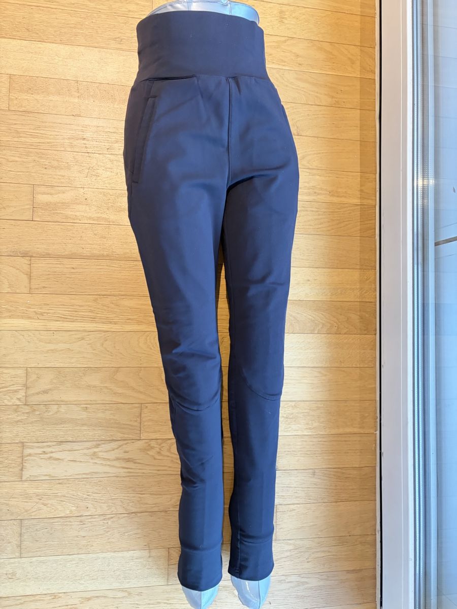 Marc Cain Pantaloni: Marc Cain Pants – Usato da Münchenstein venduto da ArleneLM
