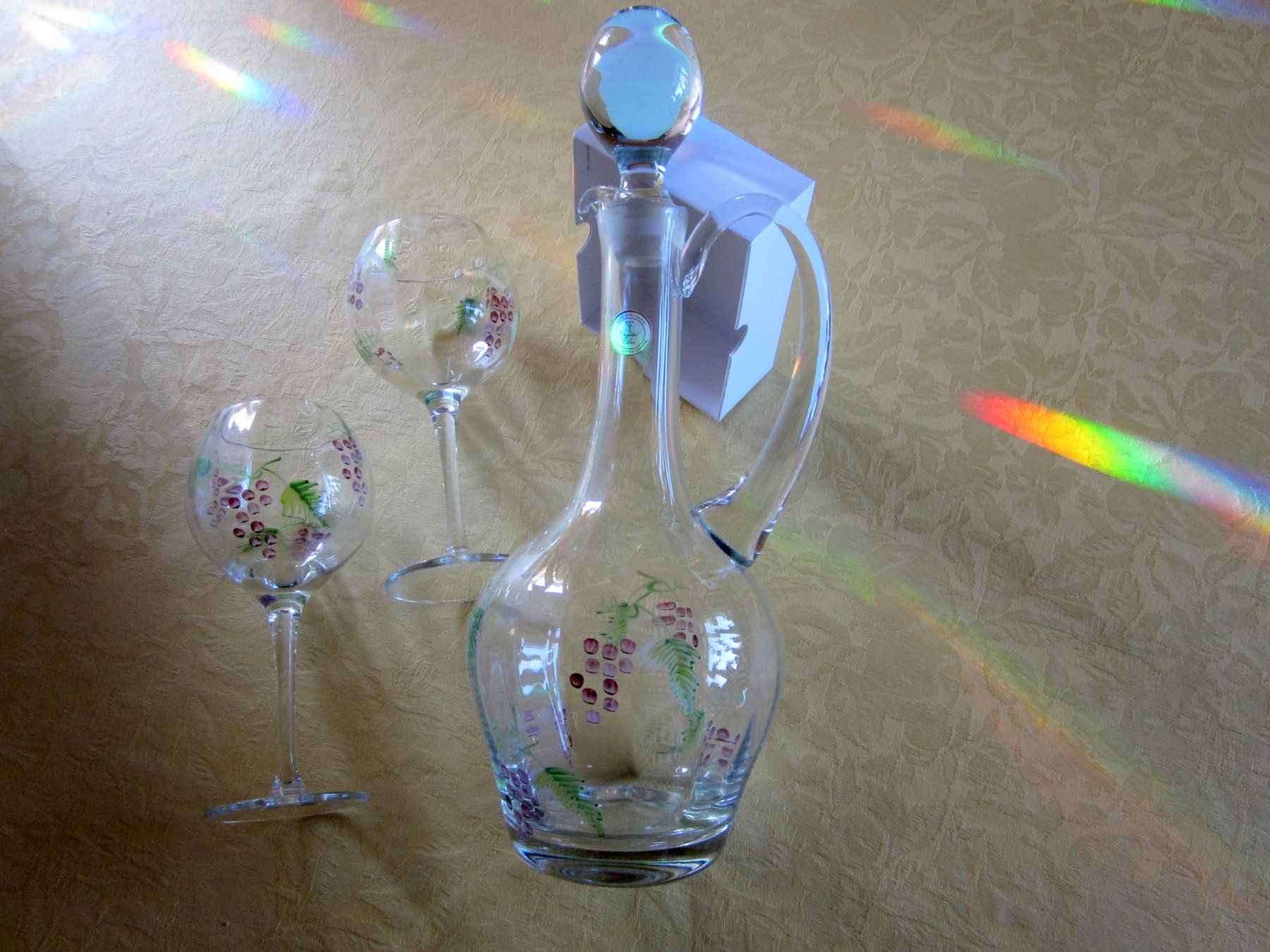 Caraffe: Karaffe mit 4 Weingläsern von PASSION, NEU/ORIGINALVERPACKT – Nuovo e nell'imballaggio originale da Binningen venduto da flugi30