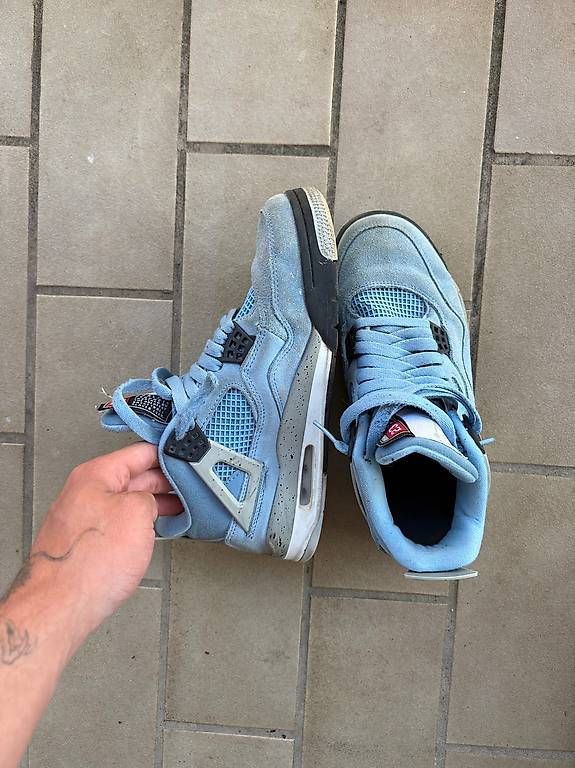 Scarpe da uomo: Jordan 4 university blue  – Usato da Neuchâtel venduto da nxt_yx7v 3