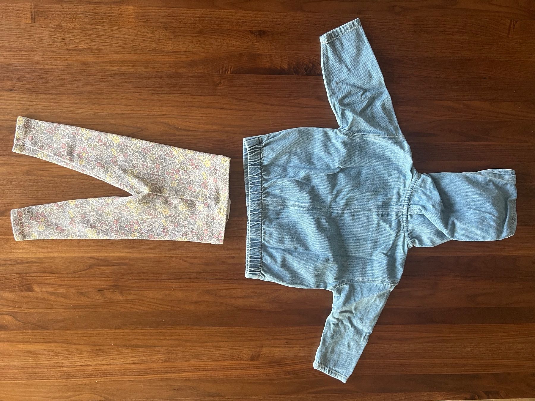 Zara Lotti & Set di vestiti: Süsse Kombi Grösse 80/86 – Usato da Lufingen venduto da des_9gd8 1