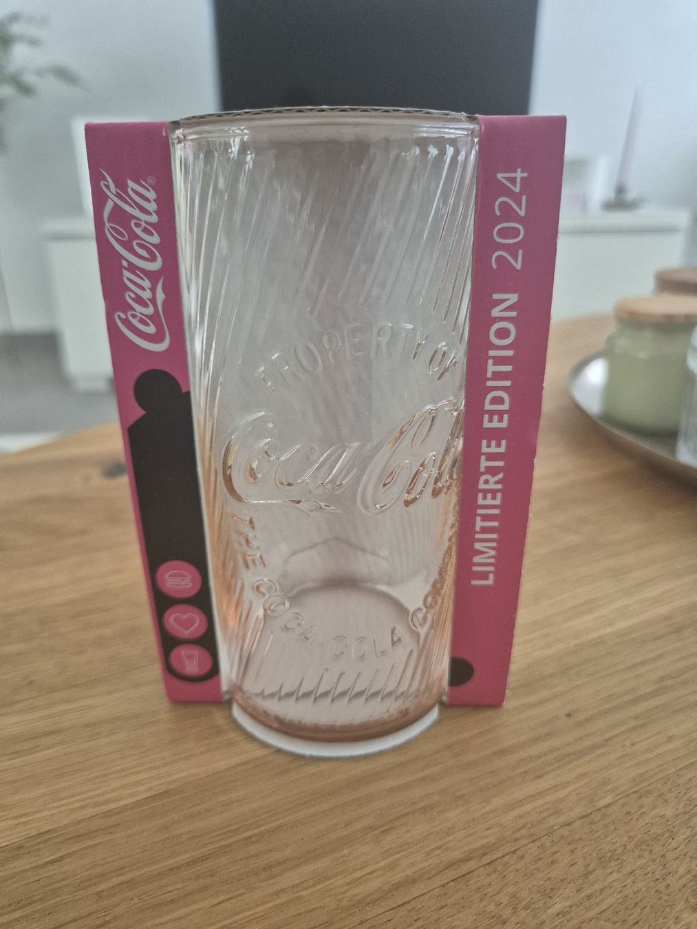 Coca-Cola Bicchieri: McDonalds Coca-Cola-Glas 2024 D – Nuovo e nell'imballaggio originale da Dübendorf venduto da Nemo_0