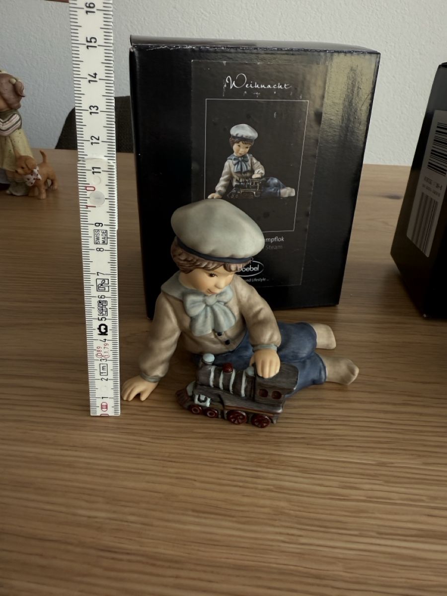 Figuren: Goebel Junge mit Eisenbahn – Gebraucht aus Sarmenstorf von Nathaliie_21 2