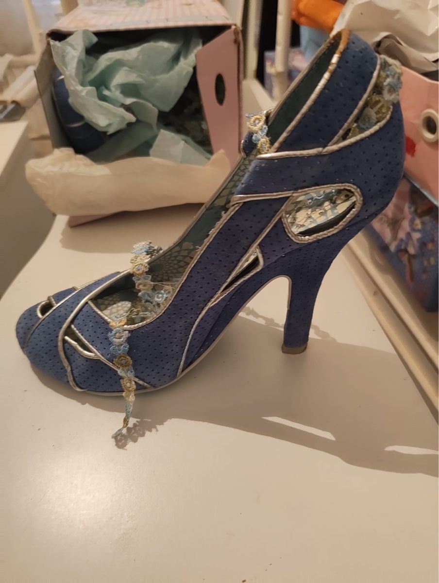 Scarpe da donna: Damenschuh Pumps blau Grösse 39 Irregular Choice – Usato da Zürich venduto da tos_mht7 1