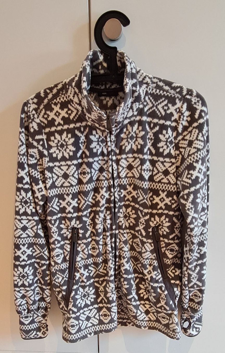 H&M Jacken: Fliesjacke Damen – Gebraucht aus Islikon von EFH651