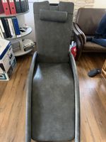 Sehr gut erhaltener Massagestuhl in Grau, wie neu