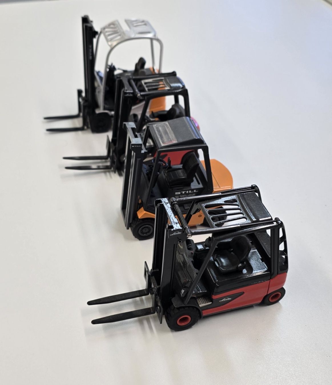 Kits de montage: Stapler Modelle / Shell Tankwagen – D'occasion à Dietlikon par Dilara5 1