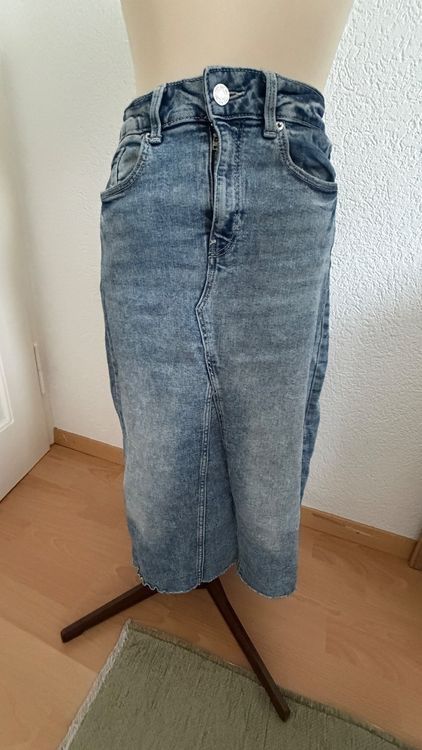 Lots de vêtements: 1 kleid 6 rocke M – D'occasion à Liestal par Goldart 3