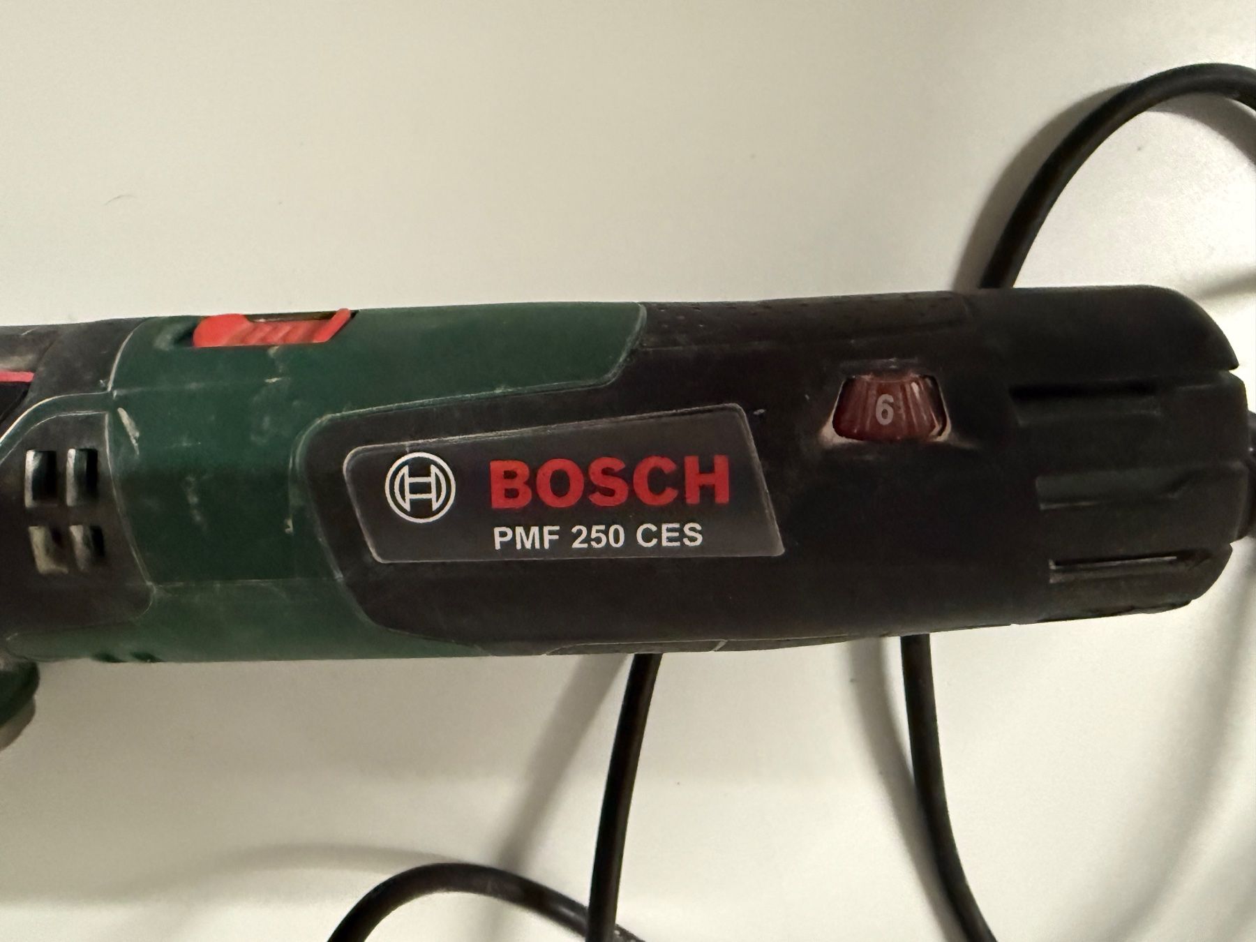 Bosch Tutti gli attrezzi: Multifunktionswerkzeug Bosch PMF 250 CES gebraucht</div> – Usato da Rubigen venduto da laroze 1