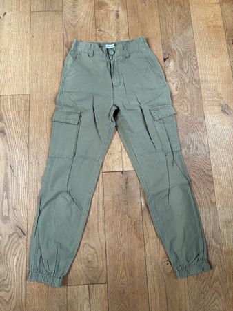 Tally Weijl Cargo Hosen Olivgrün, Gr. 34