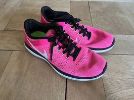 NIKE Sneakers Turnschuhe Fitsole Pink