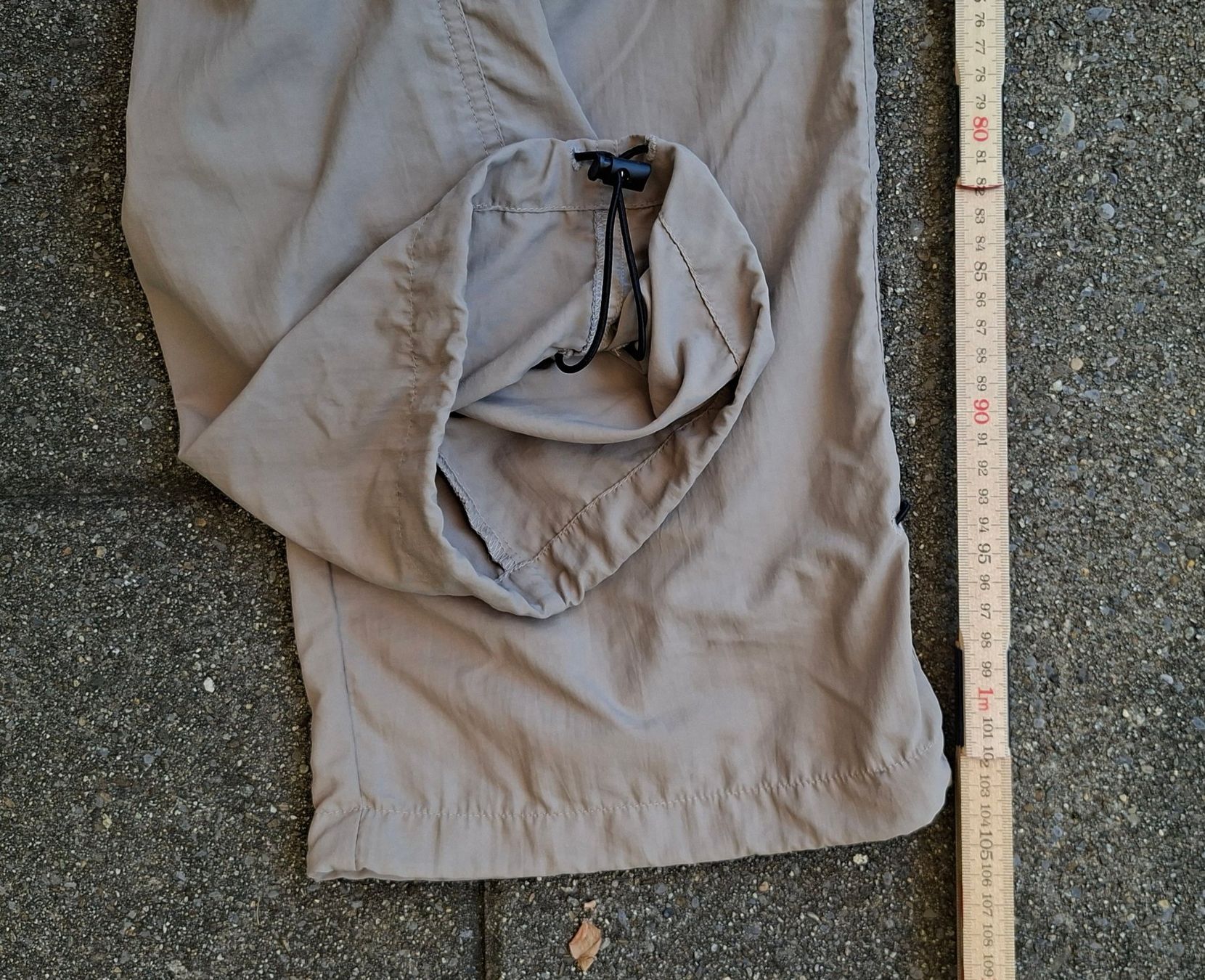 Vaude Pantaloni: Wanderhose / Trekkinghose beige Gr. 42 – Usato da Küssnacht am Rigi venduto da AutoVilla 2