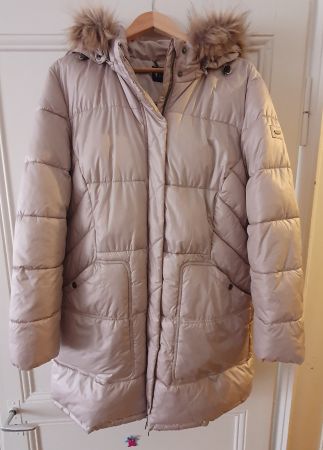Daunenmantel/manteau d'hiver 46