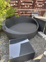 Rattan Loungesofa mit Tisch und Kissen guter Zustand