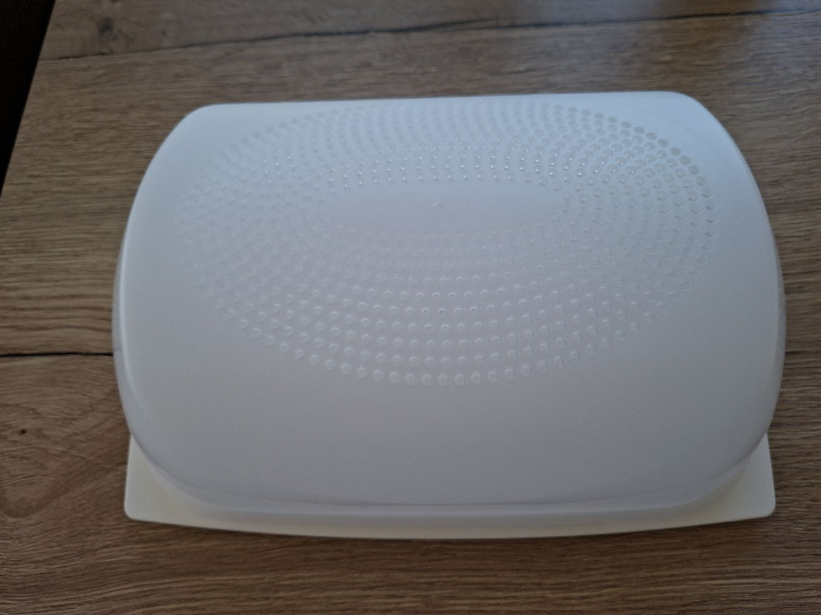 Tupperware Behälter & Ähnliches: Tupperware Käse Frischhaltebox weiss – Gebraucht aus Merlischachen von rehpark1