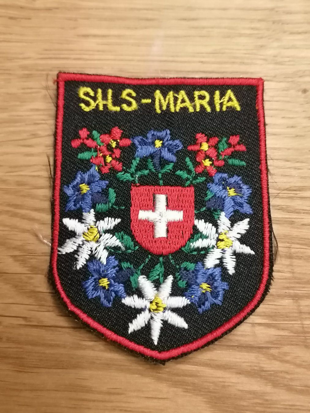 Toppe: Aufnäher - Patch Sils-Maria Schweiz Blumen Wappen – Nuovo (secondo la descrizione) da Basel venduto da vintagecollector