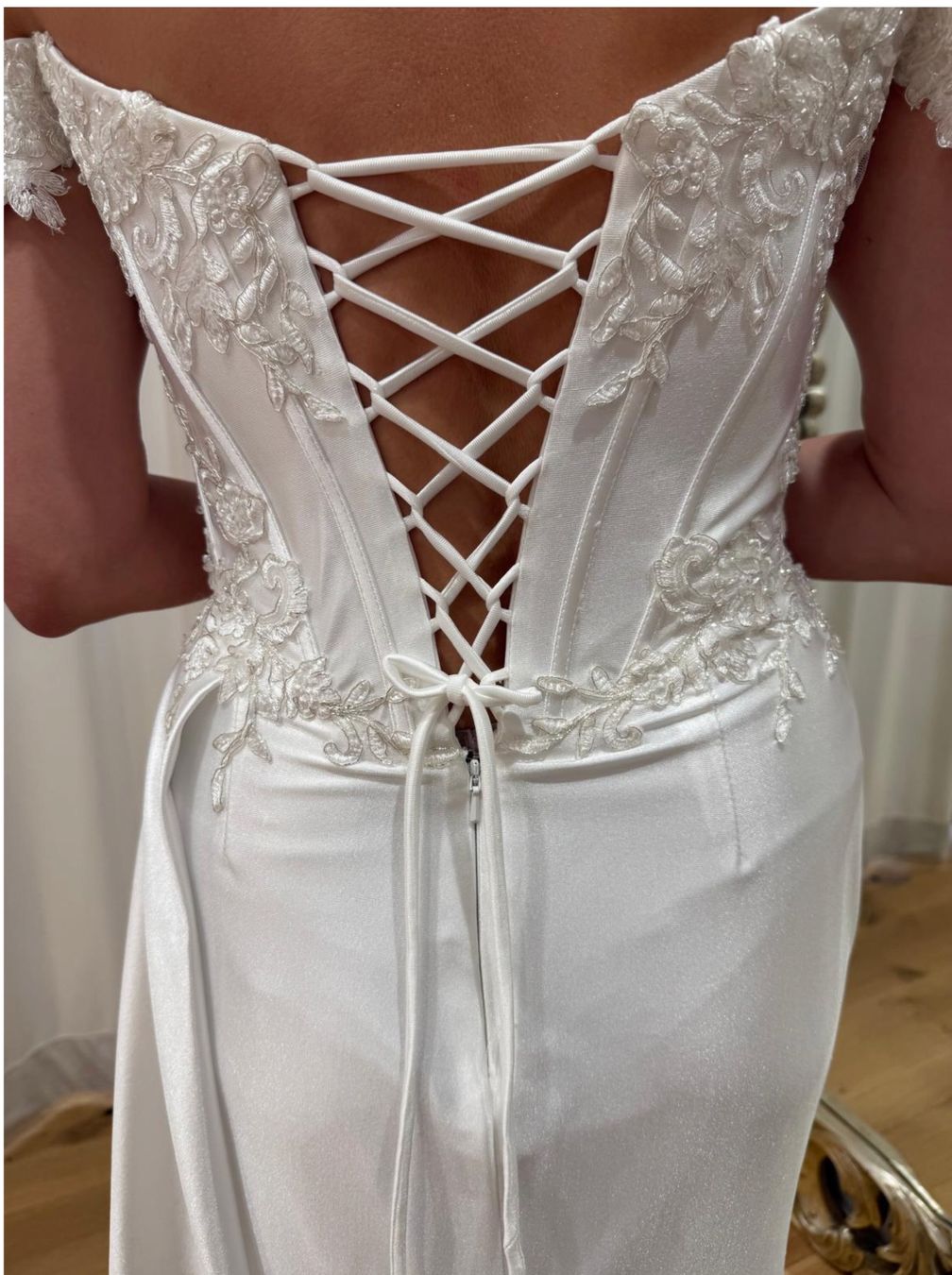 Kleider: Brautkleid mit Corsage – Größe S – Gebraucht aus Kastanienbaum von swi_8n56 6