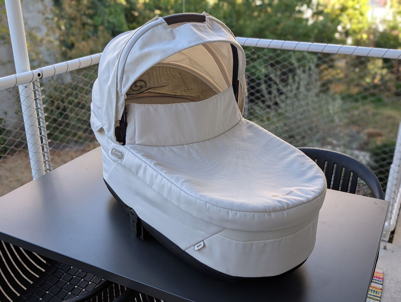 Cybex Carrozzine: Cybex Cot S Lux Tragewanne seashell beige – Usato da Basel venduto da manon885