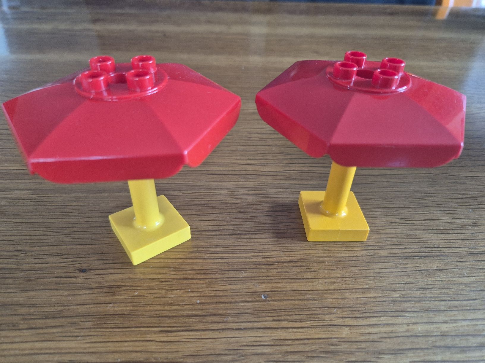 Lego Spielzeuge: Duplo Sonnenschirme (Y354) – Gebraucht aus Münchwilen TG von VT-Trader