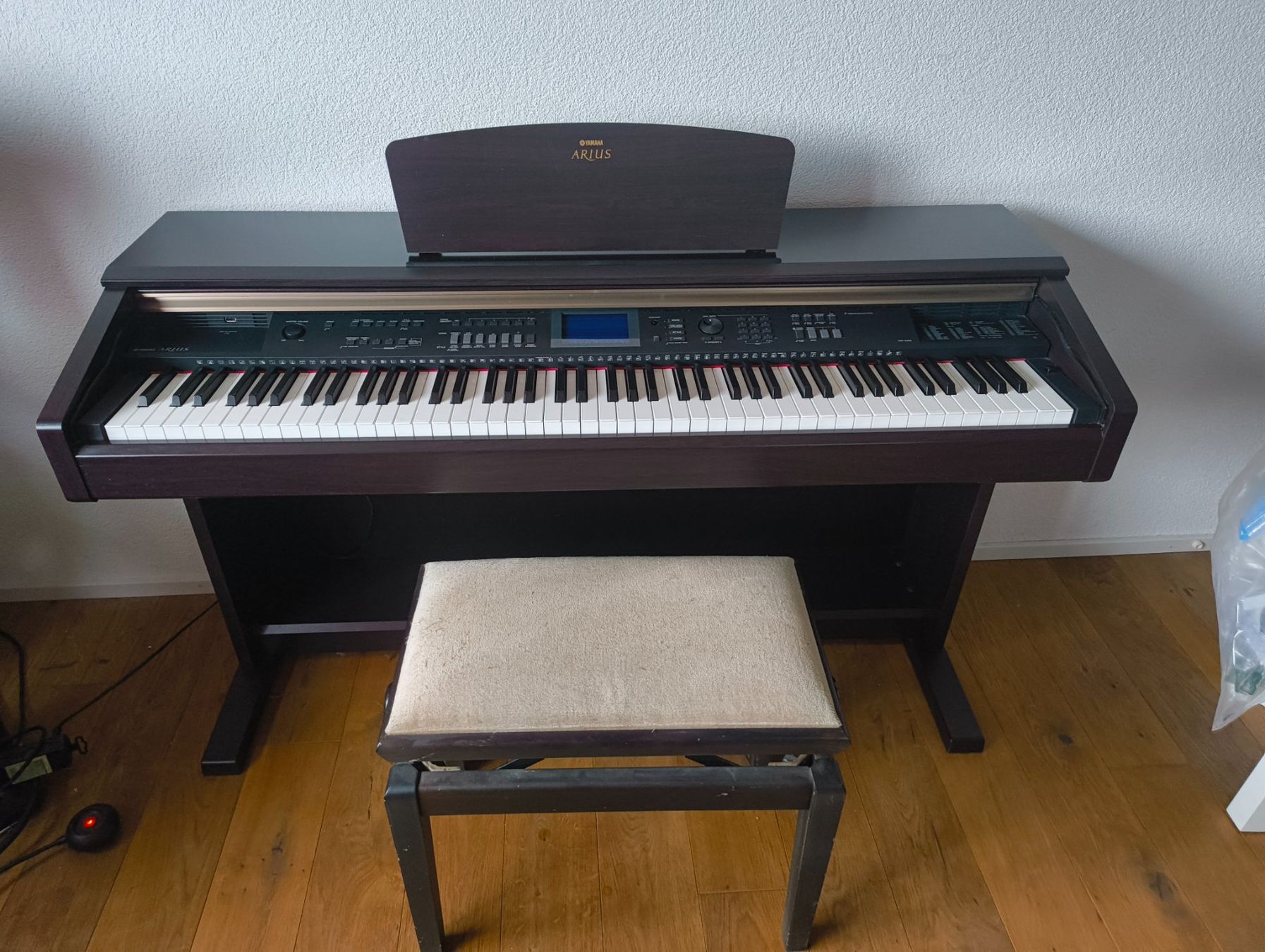 Yamaha Musikinstrumente: Yamaha YDP-V240 – Gebraucht aus Glattfelden von Sirax