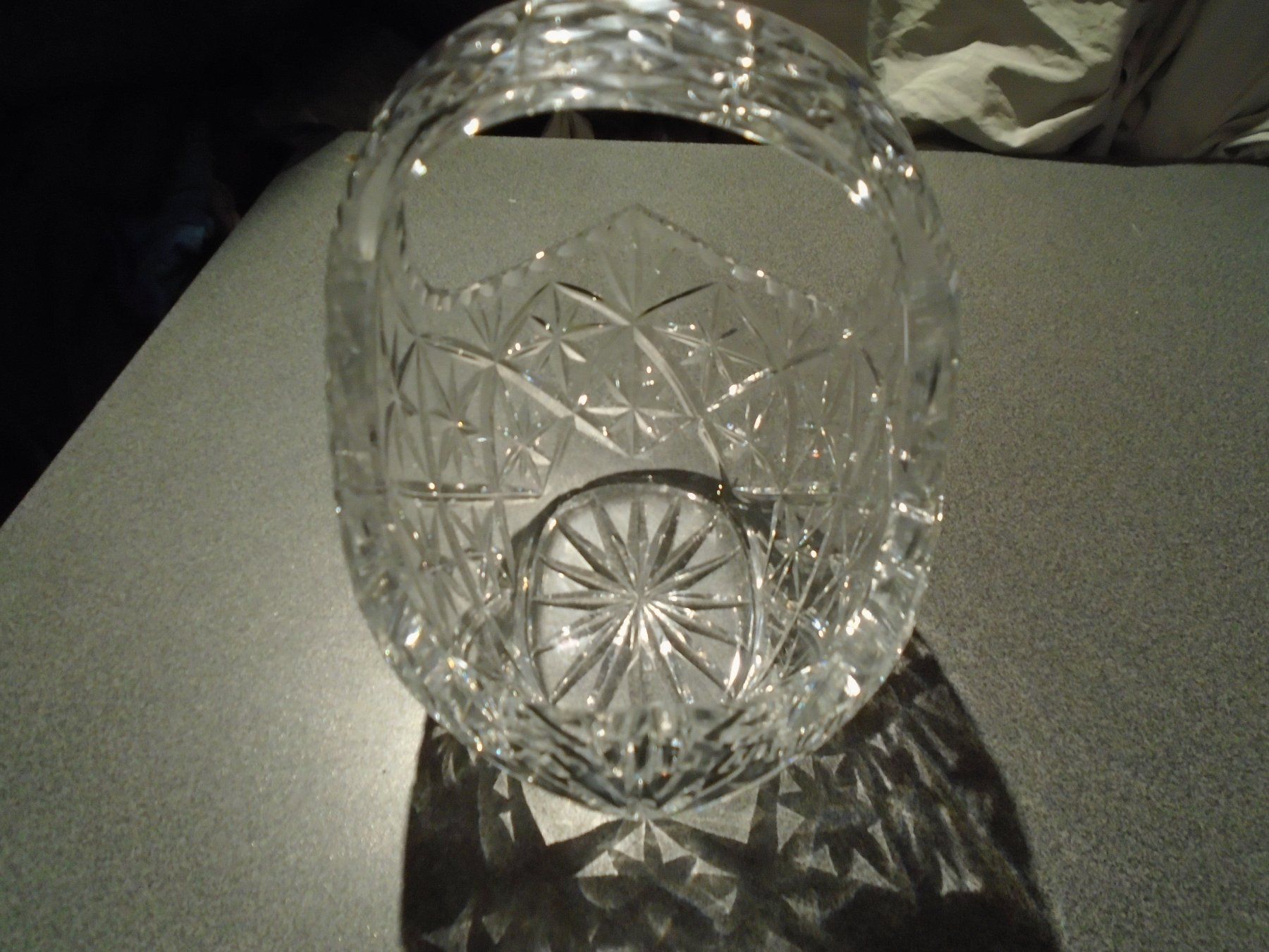 Alle Dekorationen: Korb aus Glas, verziert – Gebraucht aus Zürich von abraxas1291 2