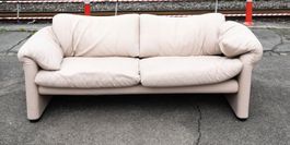Cassina Sofa beige Textilbezug 2-Sitzer guter Zustand