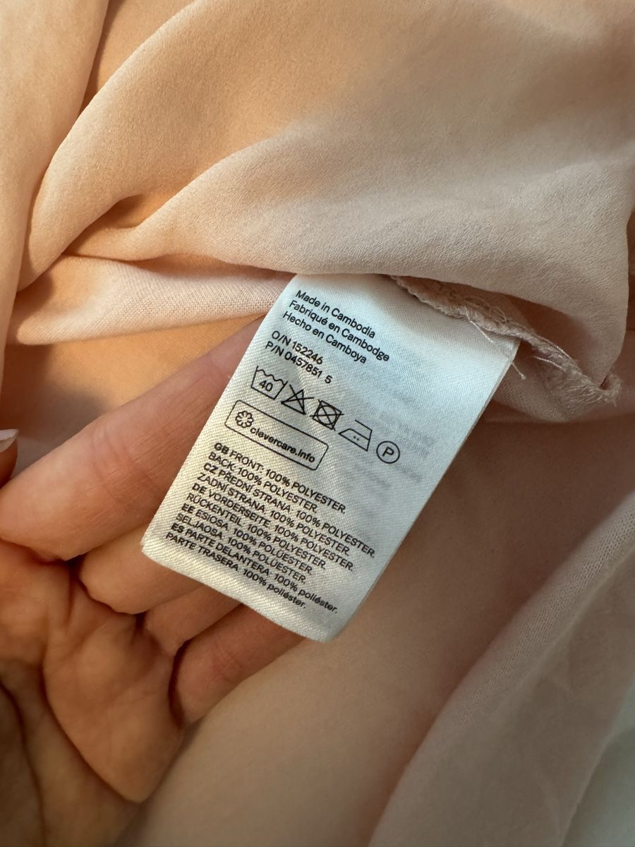 H&M T-Shirts: Pink Longsleeve Shirt with Pocket (Polyester) – Gebraucht aus Vesenaz von nat_mq8l 3